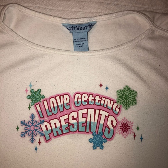 Christmas Pajama Set 🎅🏼🎄☃️🤶🏻 - Picture 2 of 7